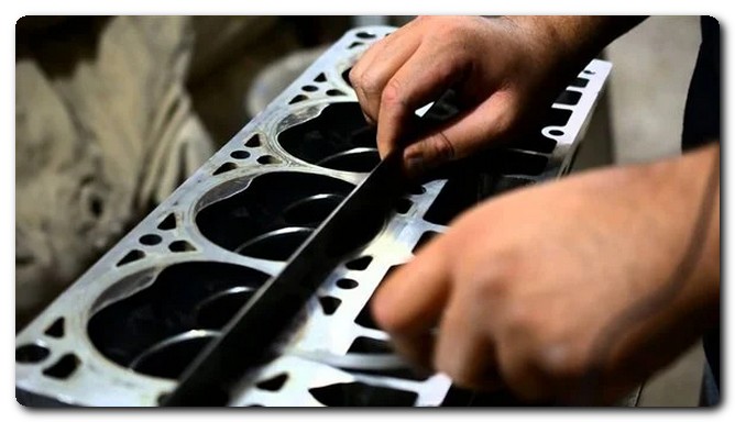 مكنيك سيارات في الإمارات