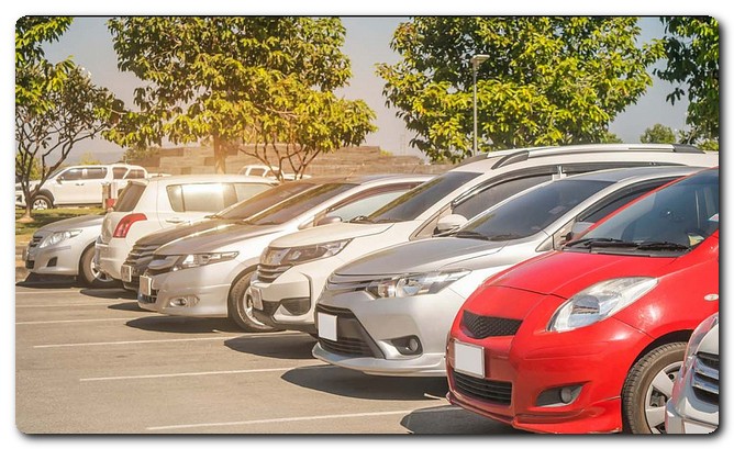 بيع وشراء سيارات في الإمارات