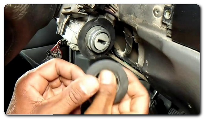 programming key cars in the UAE