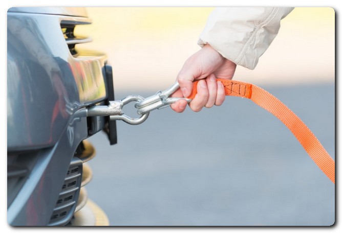 Car mechanics in the UAE 2025