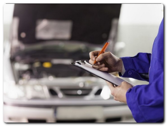 Car mechanics in the UAE 2025