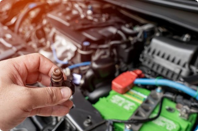 Car mechanics in the UAE 2025