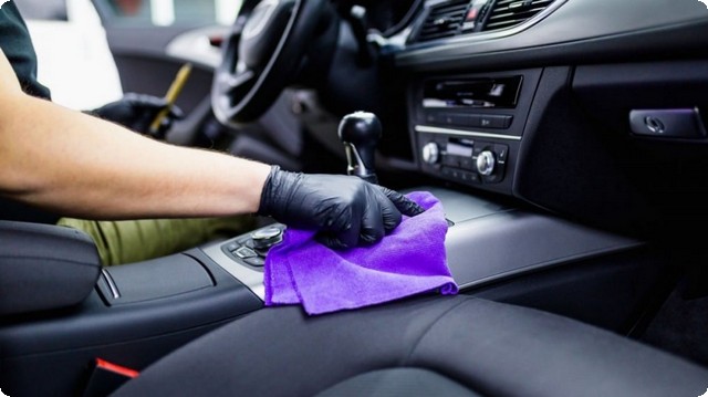 Car services in the UAE 2025
