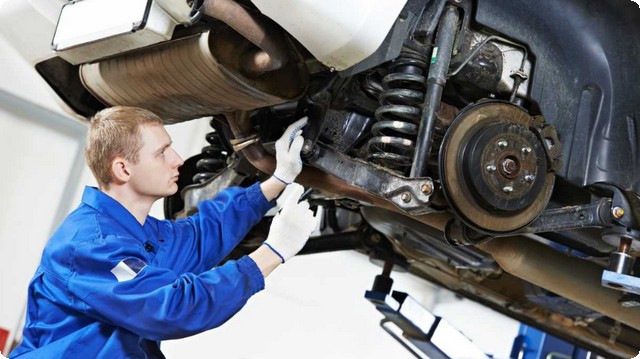 car mechanic in the UAE 2025