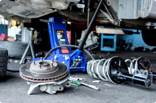 car mechanic in the UAE 2025