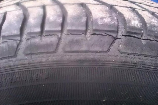 Mobile deployment Al Ain and replacement of tires