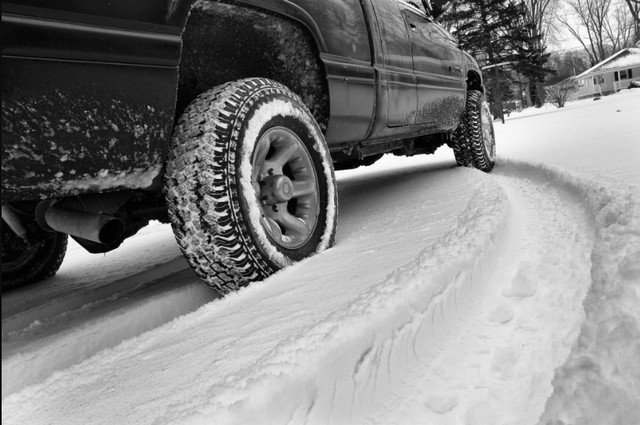 Mobile deployment Dubai and replacement of tires