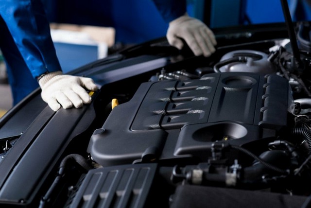 Car mechanic