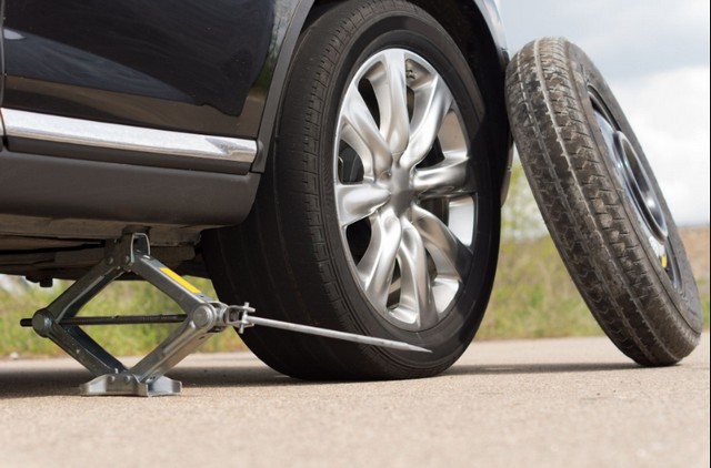 Mobile deployment Dubai and replacement of tires