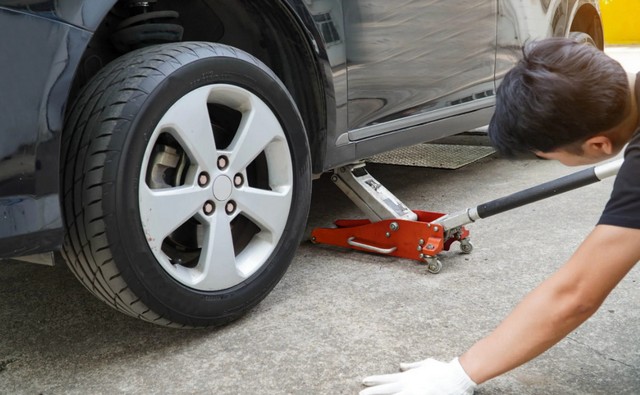 changing car brake pads