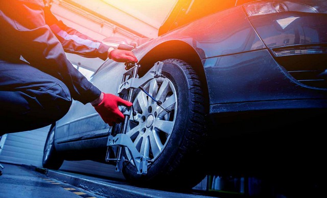 تبديل إطارات متنقل في أبو ظبي